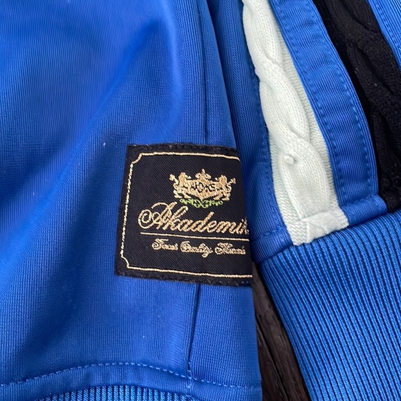 Akademiks jacket - Picture 3 of 7